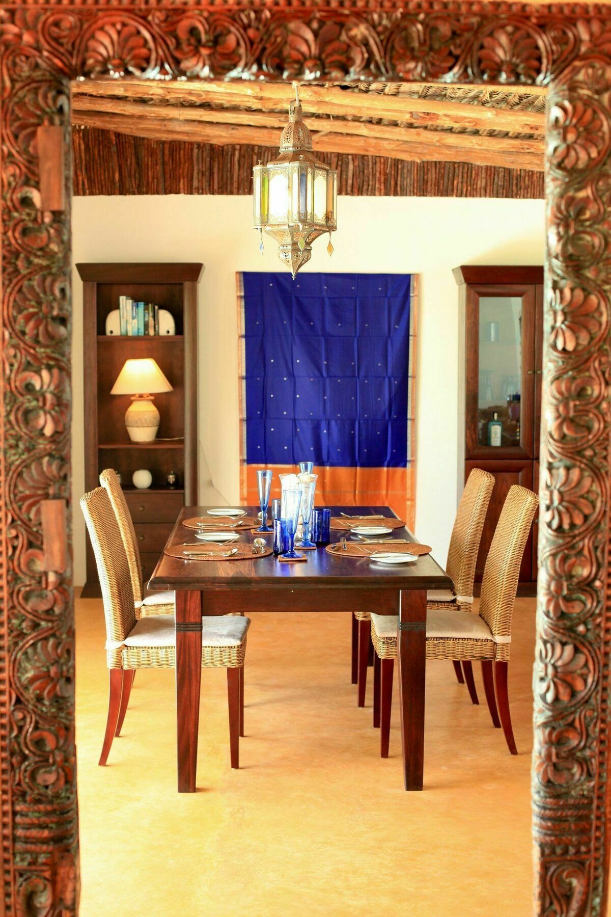 House Hotel